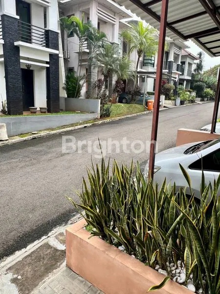 image RUMAH CANTIK DIJUAL DI JAKARTA SELATAN  (7)