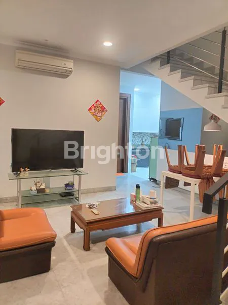 image SERENADE LAKE RUMAH MEWAH DENGAN PEMANDANGAN DANAU MENAKJUBKAN DI SERENADE LAKE - SIAP HUNI! (3)