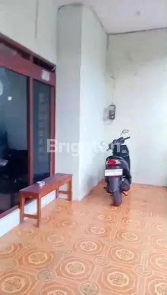 image RUMAH SEDERHANA TINGKAT 2 DI KOTA SURAKARTA (2)