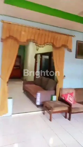 image RUMAH SEDERHANA TINGKAT 2 DI KOTA SURAKARTA (3)