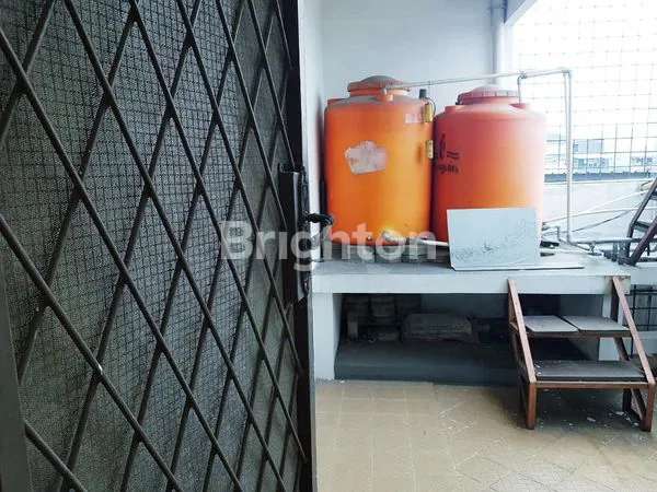 image RUMAH 4 LANTAI DI JELAMBAR JAKARTA BARAT (5)