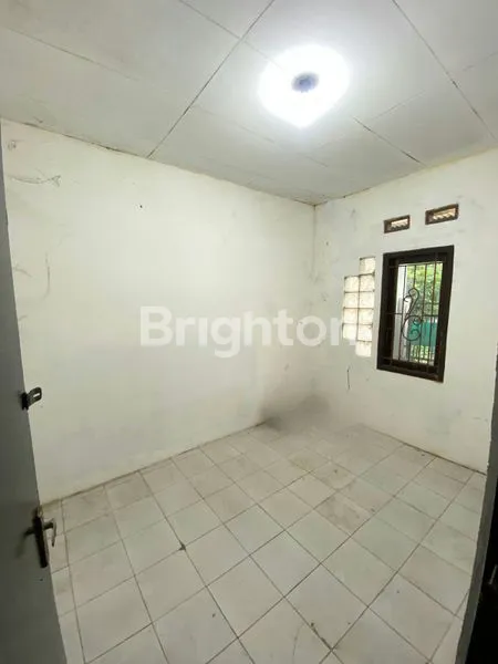 image RUMAH MINIMALIS DI JUAL SEGERA SIAP HUNI BUMI KAHURIPAN INDAH,KLAPA NUNGGAL-CILEUNGSI 5-15MENIT KE GERBANG TOL NAGRAK (4)