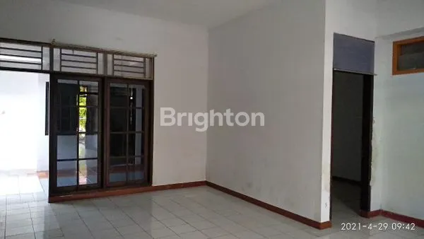 image RUMAH DI SEWAKAN DI SOLOBARU, LOKASI 2 MENIT KE PAKUWON MALL SOLOBARU, CLUSTER ELITE (5)