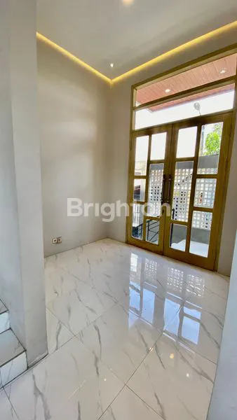 image MINIMALIS GRESS MANGGALA JUANDA (2)