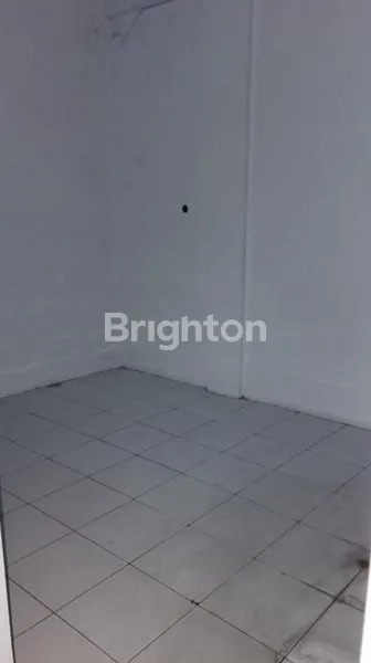 image RUKO 3 LANTAI KOMPLEK TOMANG ELOK JL. GATOT SUBROTO MEDAN (8)