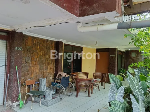 image RUMAH LAMA TERAWAT KENDANGSARI DEKAT KAMPUS UBAYA (2)