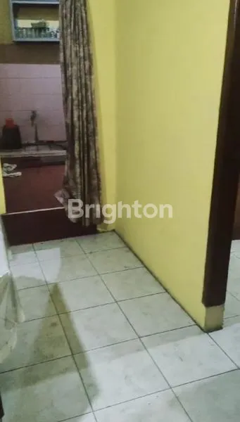 image RUMAH 2 LANTAI STRATEGIS PINGGIR JALAN DI KEBON JERUK (6)