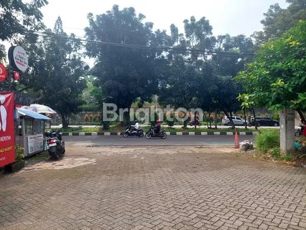 image 2 RUKO GANDENG 4 LT YANG SUDAH RAPIH EX BRIDAL DI PAJAJARAN KOTA BOGOR...DISEWAKAN COCOK UNTUK BANK,TEMPAT GYMN,PERKANTOR   (3)