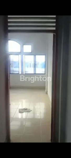 image DI SEWAKAN, RUKO 3 LANTAI, FULL KERAMIK DI JL. KAHARUDDIN NASUTION, MARPOYAN DAMAI. (5)