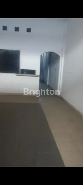 image DI SEWAKAN, RUKO 3 LANTAI, FULL KERAMIK DI JL. KAHARUDDIN NASUTION, MARPOYAN DAMAI. (2)