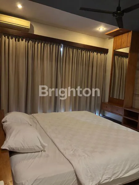 image VILLA 3 BR FULL FURNISH DENGAN PRIVAT POOL LOKASI STRATEGIS DEKAT  PANTAI KUTA (6)