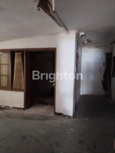 image DIJUAL RUMAH HITUNG TANAH DI NGAGEL JAYA SELATAN (2)