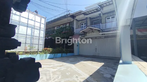 image AREA PARKIR LUAS! RUKO KOMERSIAL DI JALAN UTAMA MAHENDRADATA DENPASAR BARAT (2)