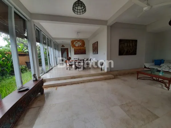 image LUXURY VILLA UMALAS 7BR, KOLAM PRIBADI, DEKAT PANTAI (3)