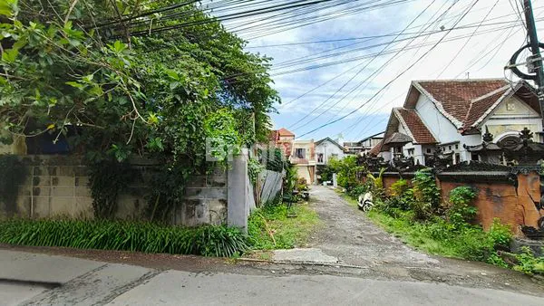 image DIJUAL TANAH POSISI HOOK LOKASI STRATEGIS, HANYA 400 METER KE JALAN UTAMA MAHENDRADATTA  (4)