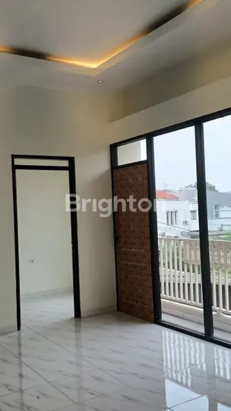 image RUMAH BARU 2 LANTAI SIAP HUNI - LOKASI STRATEGIS! \\UD83D\\UDEE3\\UFE0F\\U2728 (2)