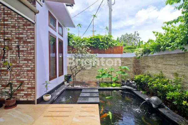 image VILLA CANTIK DENGAN HALAMAN LUAS DI PERING GIANYAR (8)