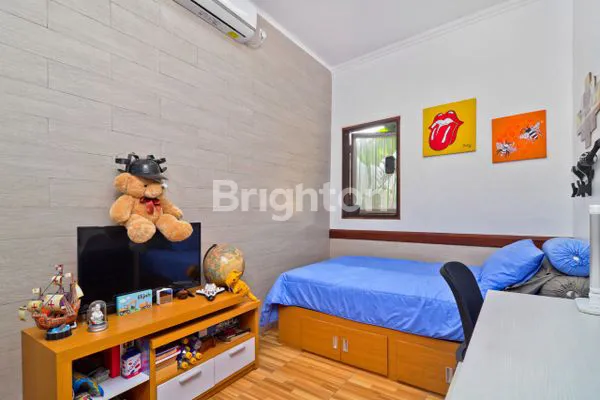 image VILLA CANTIK DENGAN HALAMAN LUAS DI PERING GIANYAR (6)