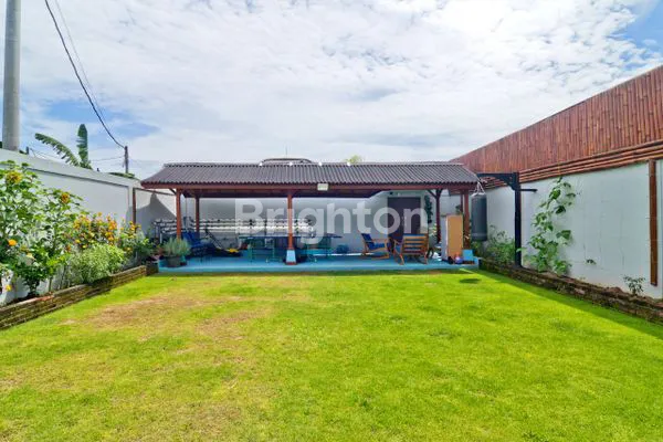 image VILLA CANTIK DENGAN HALAMAN LUAS DI PERING GIANYAR (2)