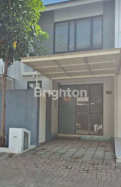 image RUMAH MEWAH 2 LANTAI ROYAL RESIDENCE FULL FURNISH SHM (1)