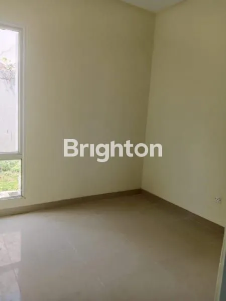 image RUMAH DI ORCHARD PARK (5)