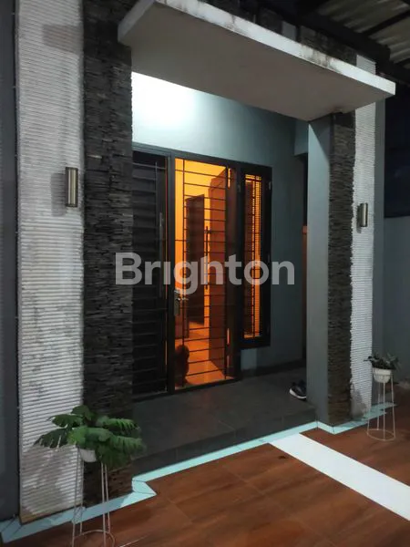 image DIJUAL RUMAH TINGGAL & TEMPAT USAHA – BSD, TANGERANG SELATAN (2)