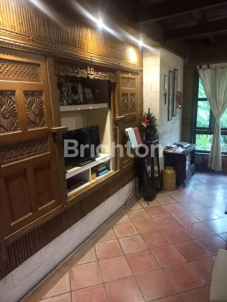 image RUMAH KLASIK RESIK SIAP HUNI (4)