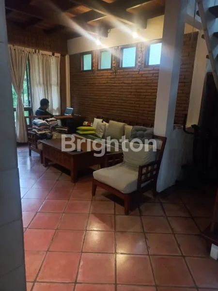 image RUMAH KLASIK RESIK SIAP HUNI (6)