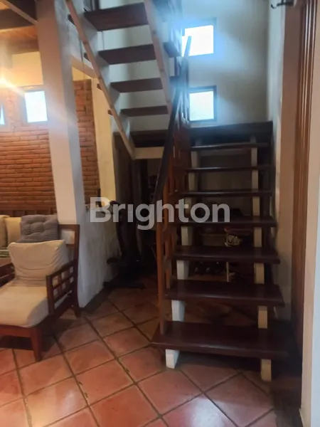 image RUMAH KLASIK RESIK SIAP HUNI (7)