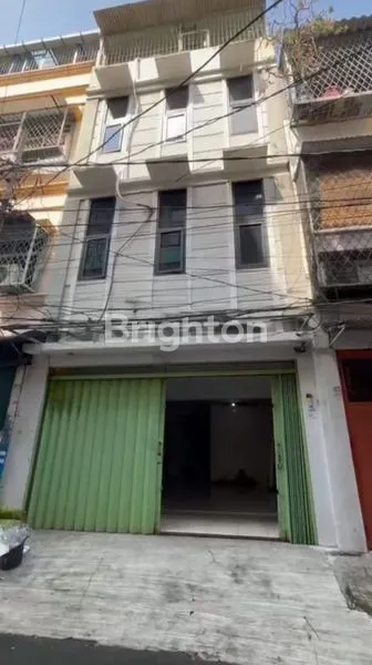 image RUKO 3,5 LANTAI SIAP HUNI DI JELAMBAR JAKARTA BARAT (1)