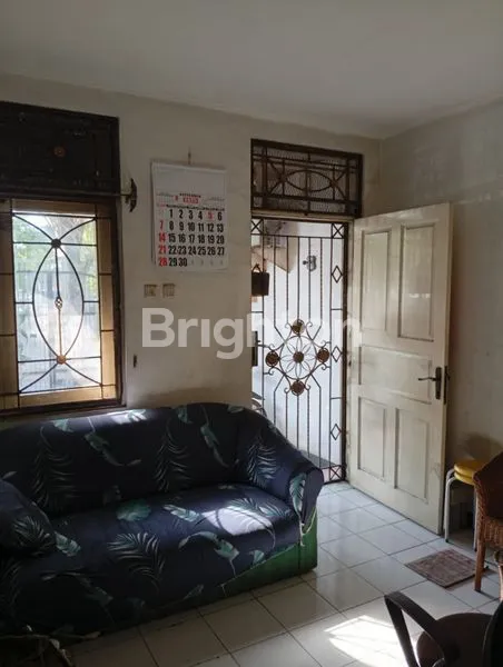 image DIJUAL RUMAH 2,5 LANTAI SIAP HUNI DI TM PALEM (2)