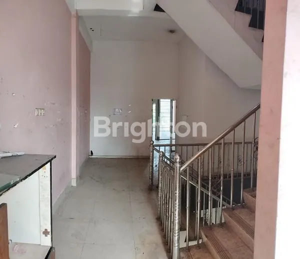 image RUKO 4 LANTAI DI PUSAT BISNIS (6)