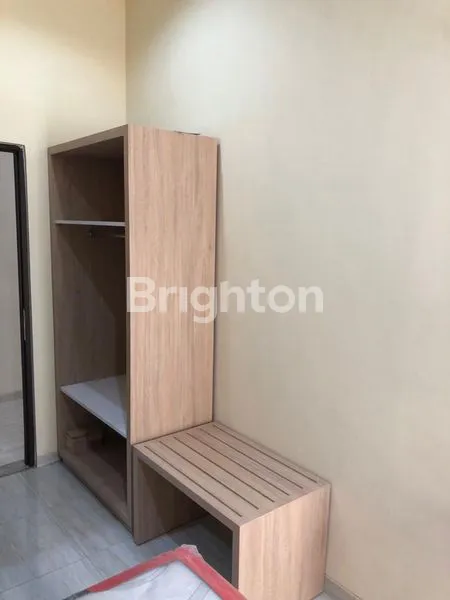 image PENGINAPAN, KOST KOS EKSKLUSIF BULANAN HARIAN HYATT PALAGAN  (4)