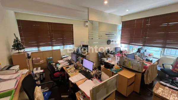 image RUKO GANDENG PIK SEMI FURNISHED JAKARTA UTARA (8)