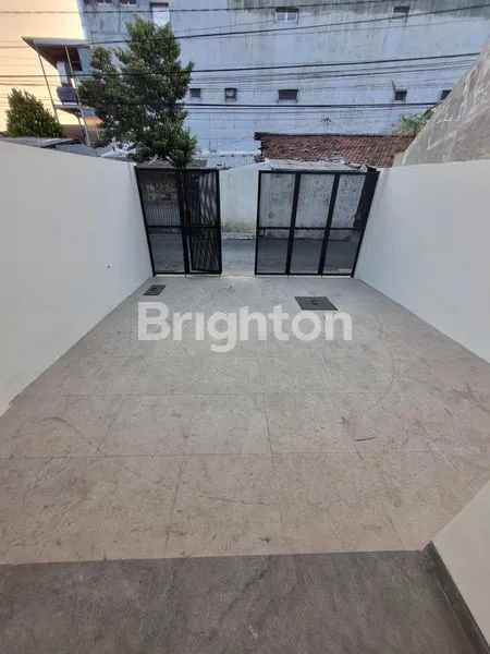 image RUMAH BARU 2 LANTAI STRATEGIS 20M DARI RAYA KENJERAN (5)