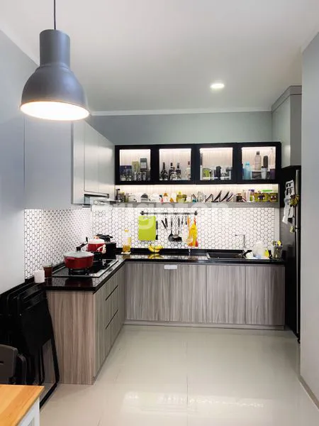 image HUNIAN NYAMAN RUMAH 2 LANTAI DI GRAHA RAYA BINTARO (6)