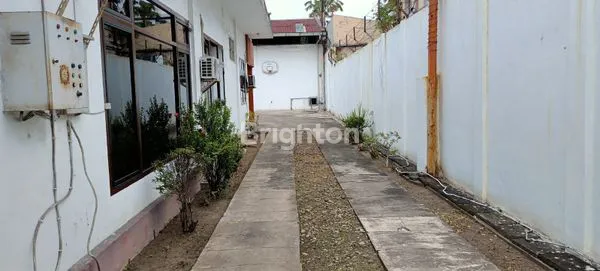 image RUMAH PUSAT KOTA  (3)