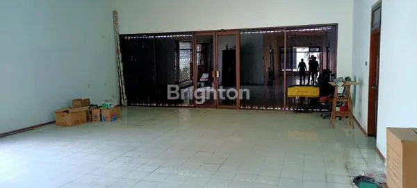 image RUMAH PUSAT KOTA  (4)