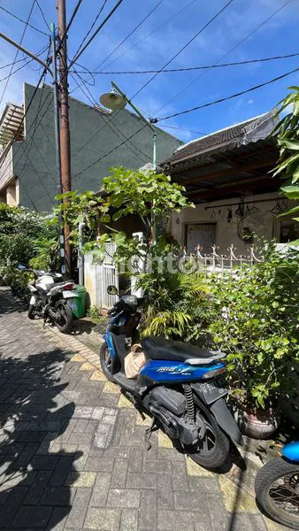 image RUMAH DI JANTUNG KOTA SURABAYA (3)
