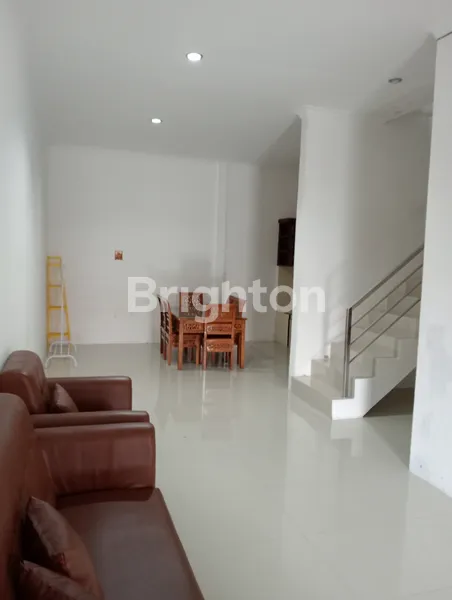 image RUMAH VILLA KOMPLEK (2)