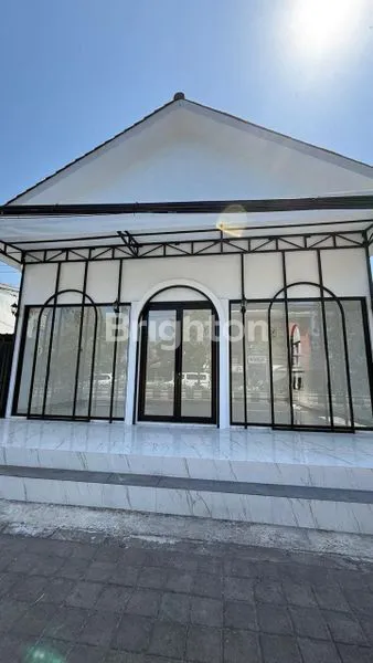 image TOKO CANTIK SIAP PAKAI , LOKASI STRATEGIS DI BYPASS SANUR , BALI (2)
