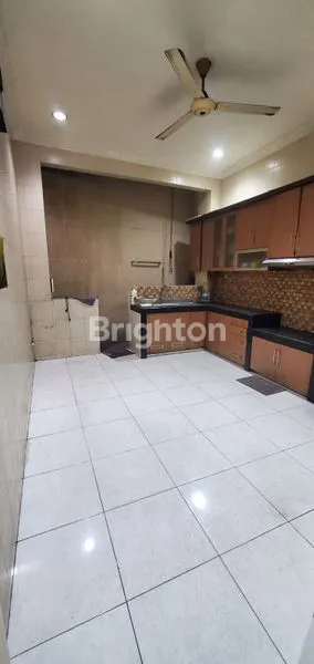 image RUMAH 3 LANTAI JELAMBAR WIJAYA JAKARTA BARAT (2)