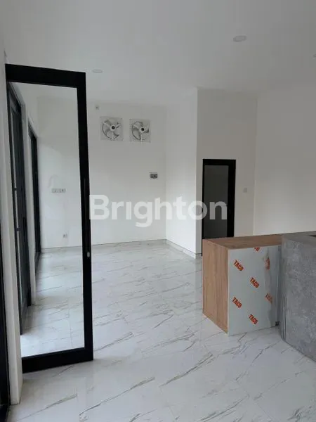 image TOKO CANTIK SIAP PAKAI , LOKASI STRATEGIS DI BYPASS SANUR , BALI (6)