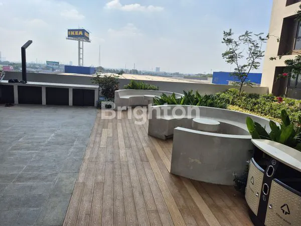 SEWA APARTEMEN SKY HOUSE 2BR VIEW KOLAM LANTAI 51