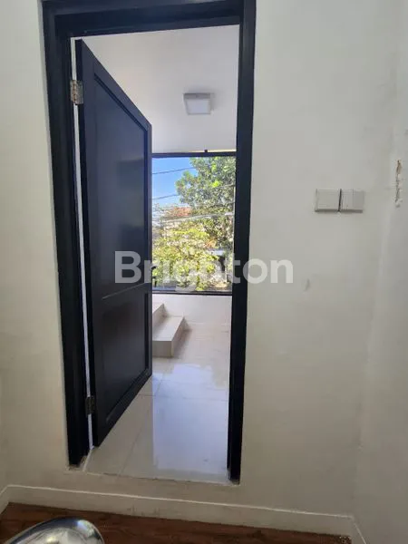 image RUMAH 2 LT SIAP HUNI DI LOKASI STRATEGIS (8)