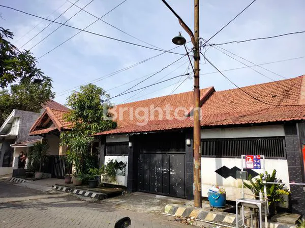 image RUMAH RUNGKUT MENANGGAL AKSES MUDAH KEMANA SAJA,ROW JALAN 7,5METER (2)