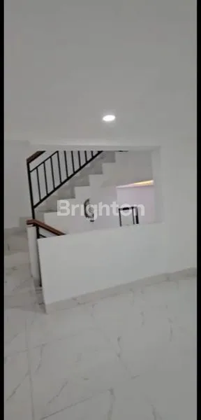 image RUMAH BARU RENOV 4 LT KELAPA GADING (3)