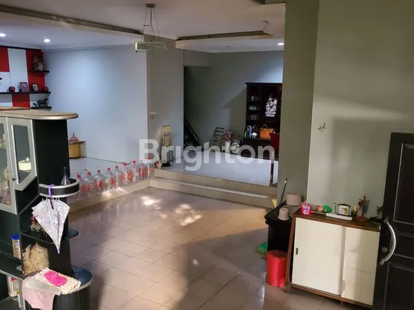 image RUMAH HOEK MEWAH 2 LANTAI DI SUNTER, 6KT, SIAP HUNI (4)