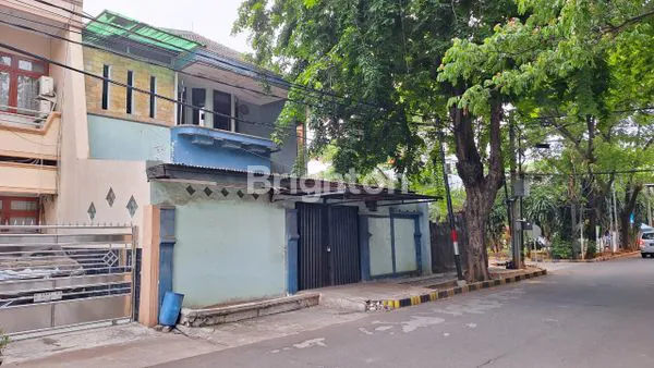 image RUMAH HOEK MEWAH 2 LANTAI DI SUNTER, 6KT, SIAP HUNI (3)