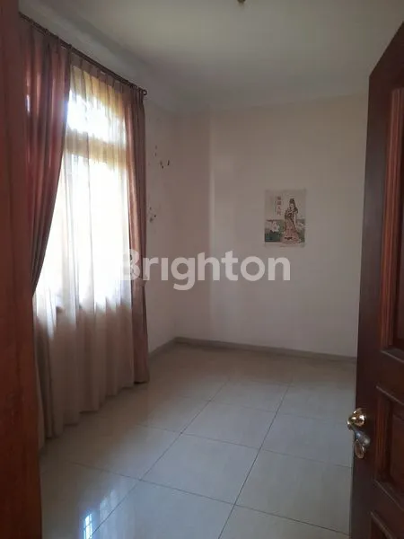 image RUMAH DI KEMANGGISAN ILIR (4)